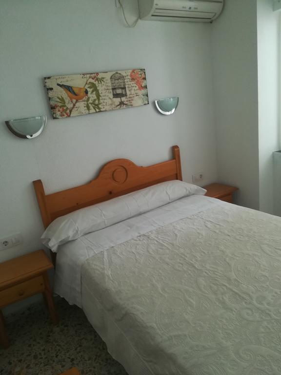 Hostal Paco Pepe Conil De La Frontera Exterior foto