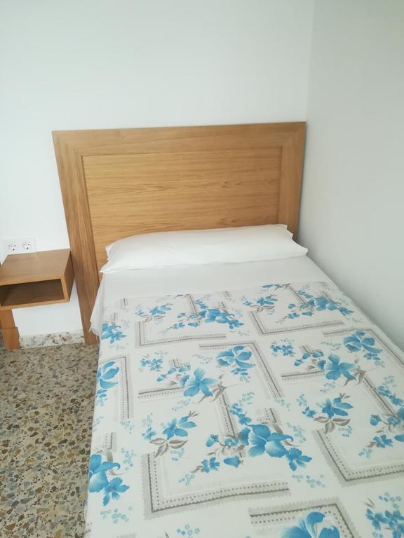 Hostal Paco Pepe Conil De La Frontera Exterior foto